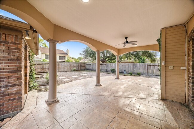 Building Photo - 10310 Minturn Ln