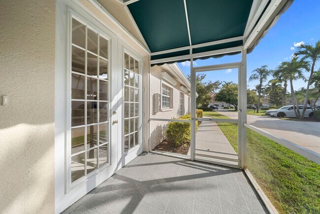 Building Photo - Annual Rental in Briarwood - 3 Bed 2 Bath Condo