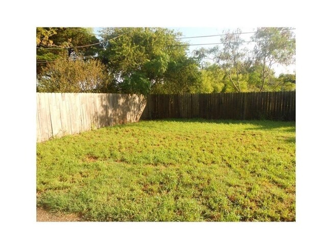 Building Photo - 2710 Ransom Island Dr