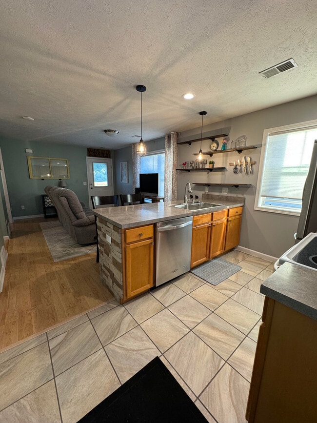 Building Photo - 1085 Weathervane Pl