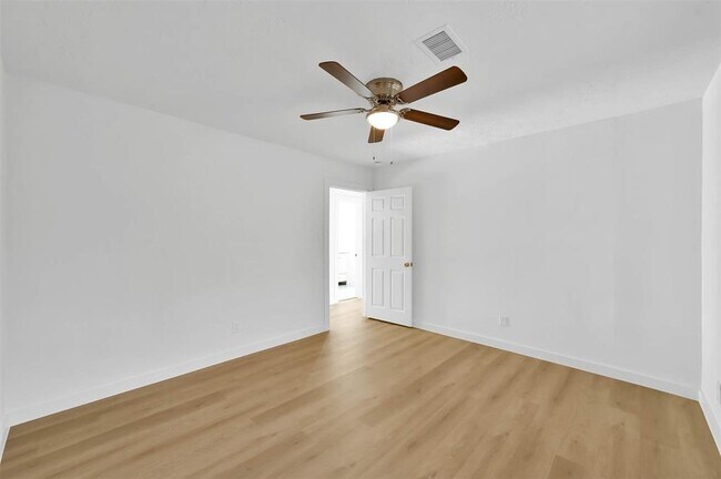 Building Photo - 11612 Timberwild St