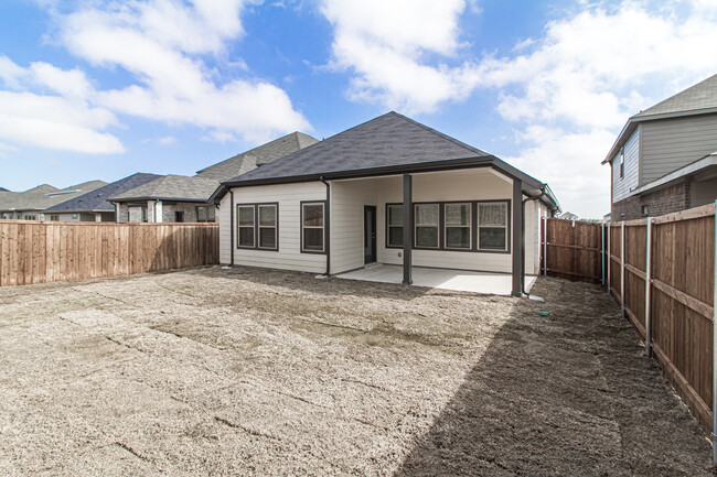 Building Photo - 5403 Big Thicket Ln