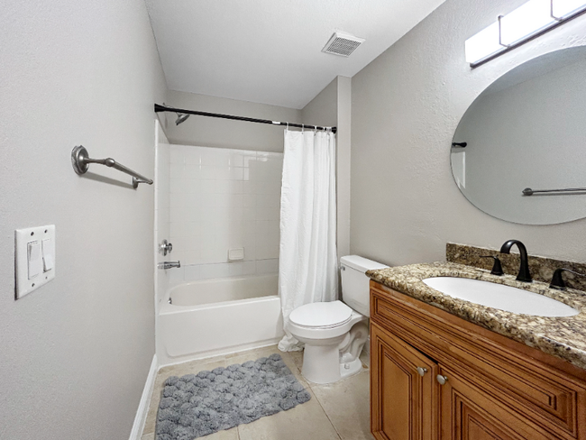 Building Photo - 7424 Vista Way