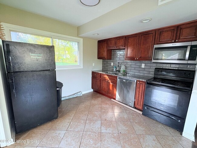 Building Photo - 5516 Brokers Tip Ln