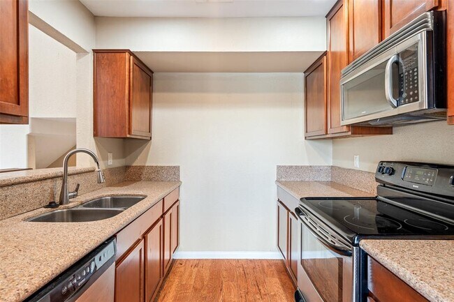 Building Photo - 2612 San Pedro St