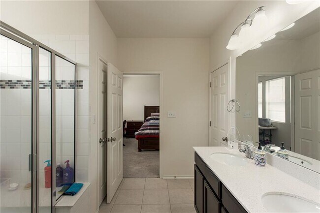 Building Photo - 9109 Garnet Dr
