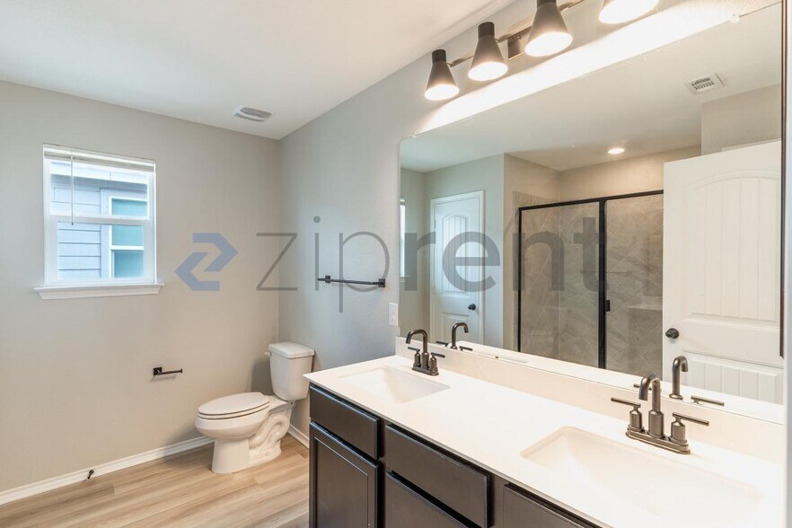 Building Photo - 6420 Carriage Pines Dr