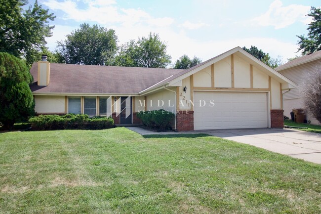 Building Photo - Multi-level Home In Bellevue