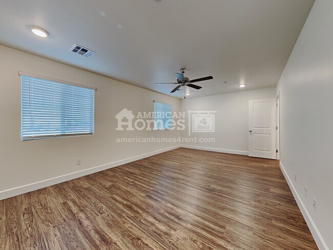 Building Photo - 80 Cabaletta Lane