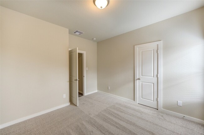 Building Photo - 6219 Lost Rdg Ln