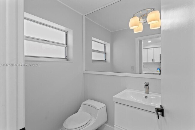 Building Photo - 8600 SW 67th Ave