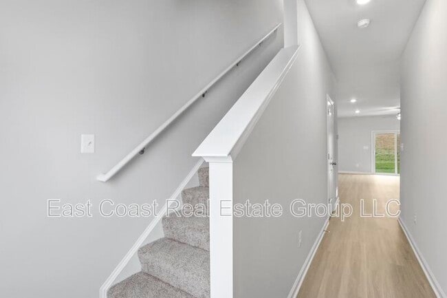 Building Photo - 53 Cranston Ct