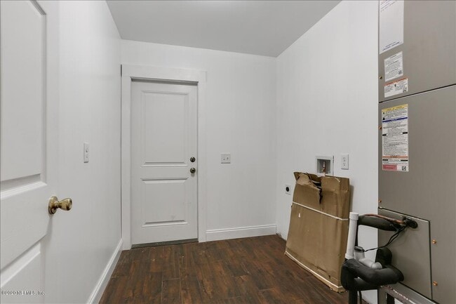Building Photo - 1423 Ferris St