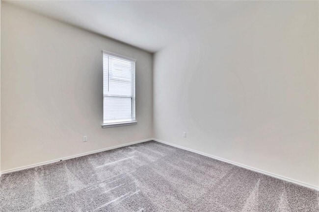 Building Photo - 117 Bird Cherry Wy