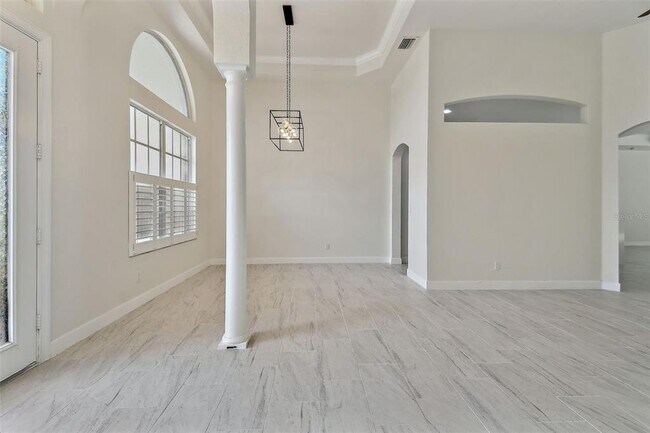 Building Photo - 13792 Long Lake Ln