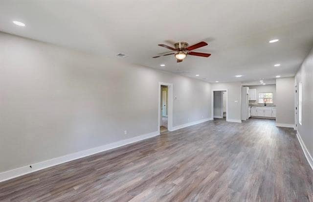 Building Photo - 1500 W Collin St