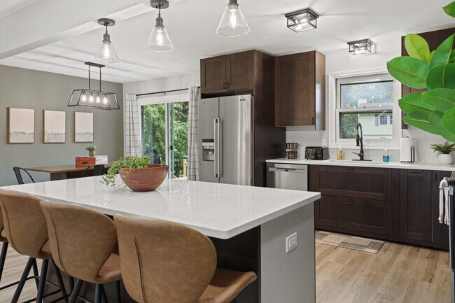 Building Photo - 6090 Rattman Rd