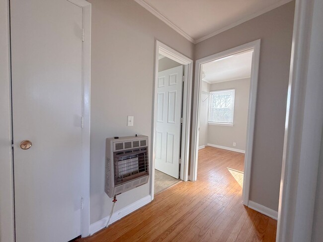 Building Photo - Spacious 3 Bedroom Home with Limited-Time $500 Move-In Special