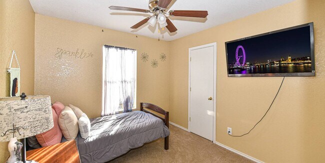 Building Photo - 3703 Frigate Dr