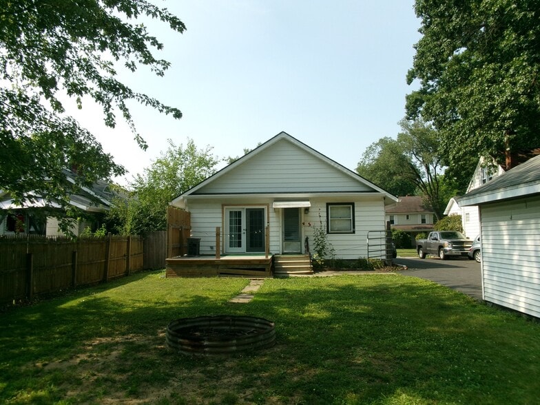 Building Photo - 1544 Edgewood St NE