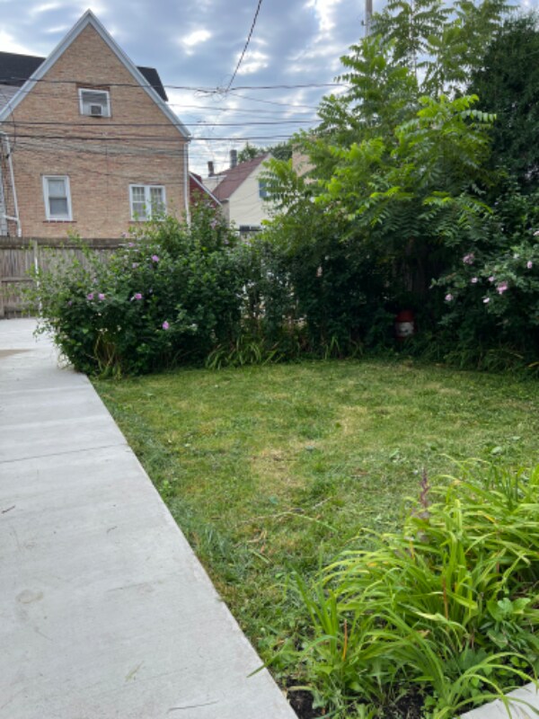 Building Photo - 1008 N Mozart St