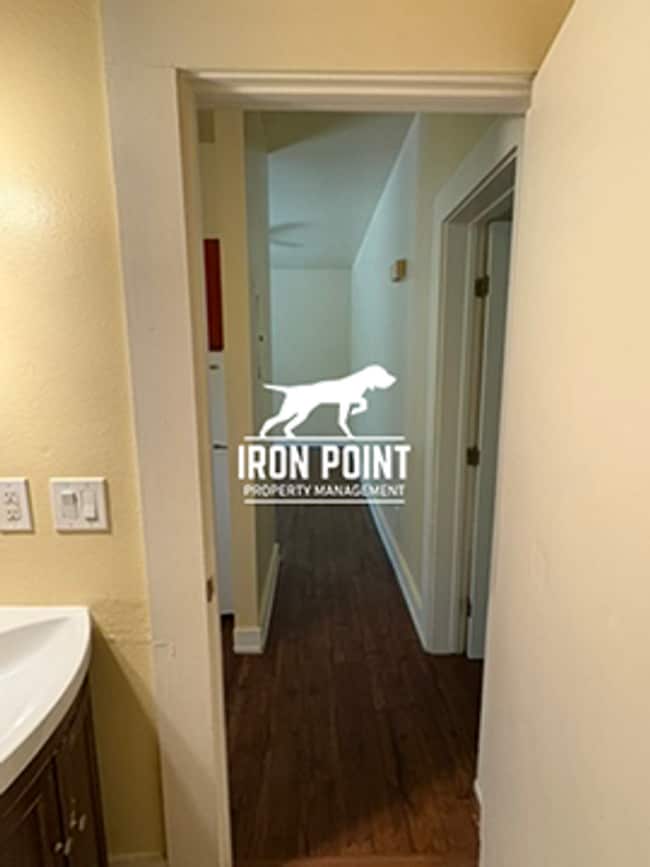 Building Photo - North End 1bed/1bath-Walking Distance to D...