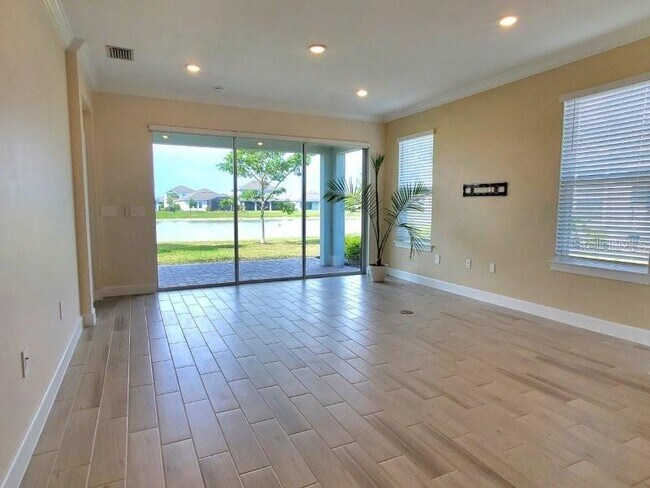 Building Photo - 16087 Ivy Rdg Ct