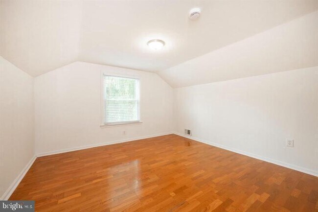 Building Photo - 1226 Fleetwood Rd