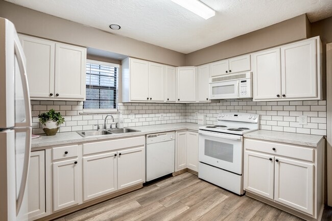 Building Photo - 11662 Tamina Trail
