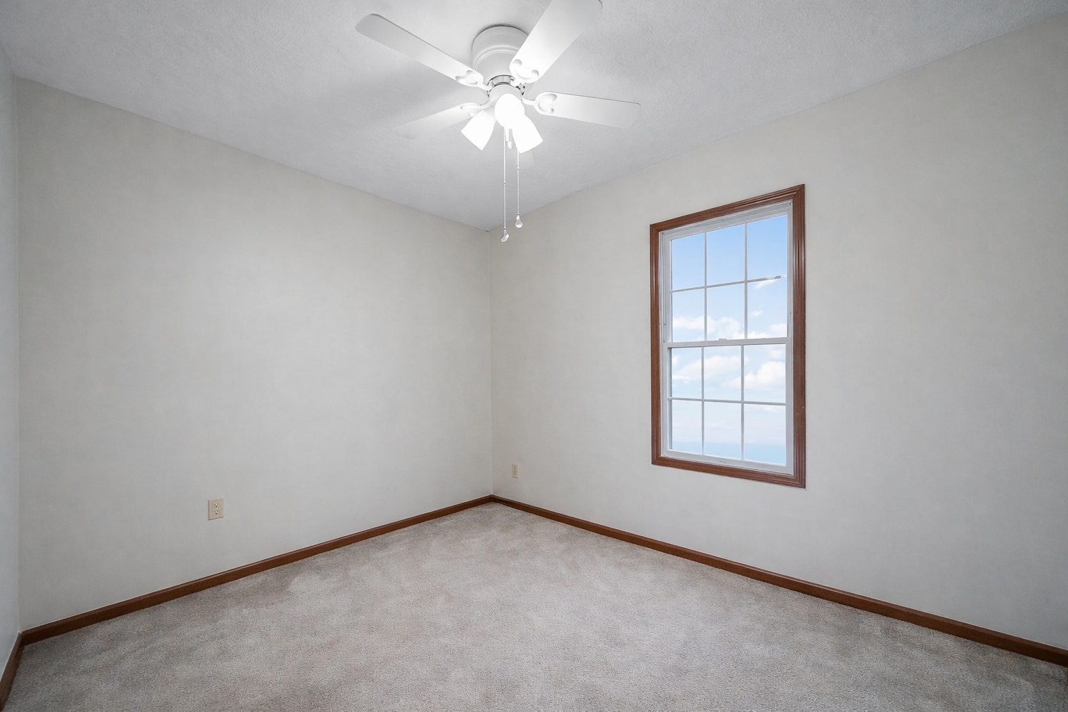 Building Photo - 8602 Smokey Hollow Dr