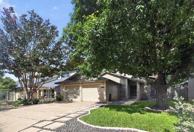 Building Photo - Updated One Story Home in Morning Glen