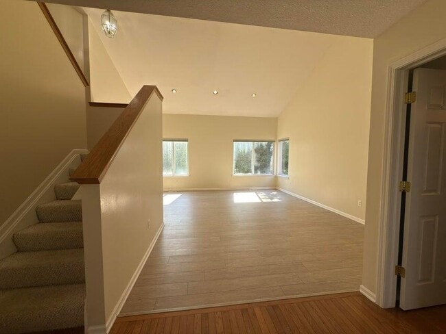 Building Photo - 1929 Harley Dr