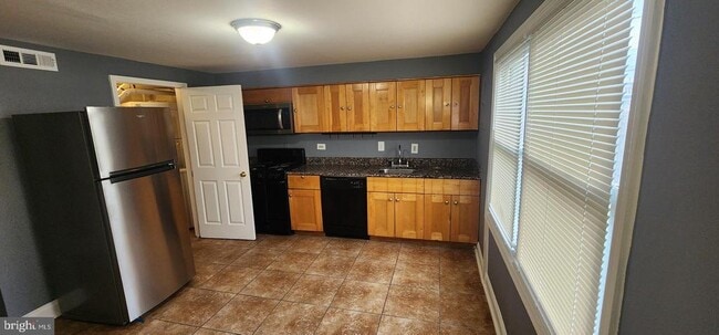 Building Photo - 7923 Baltimore St