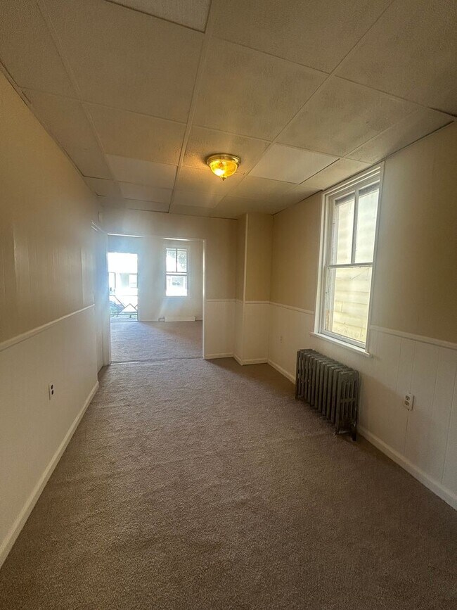 Building Photo - 3 Bedroom Duplex in Penbrook Boro.