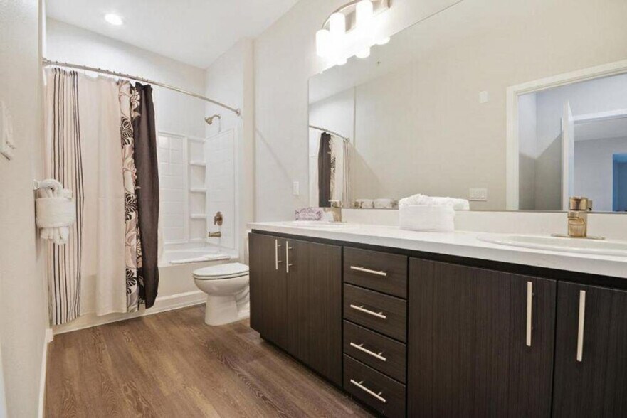 Building Photo - 3639 Haven Ave