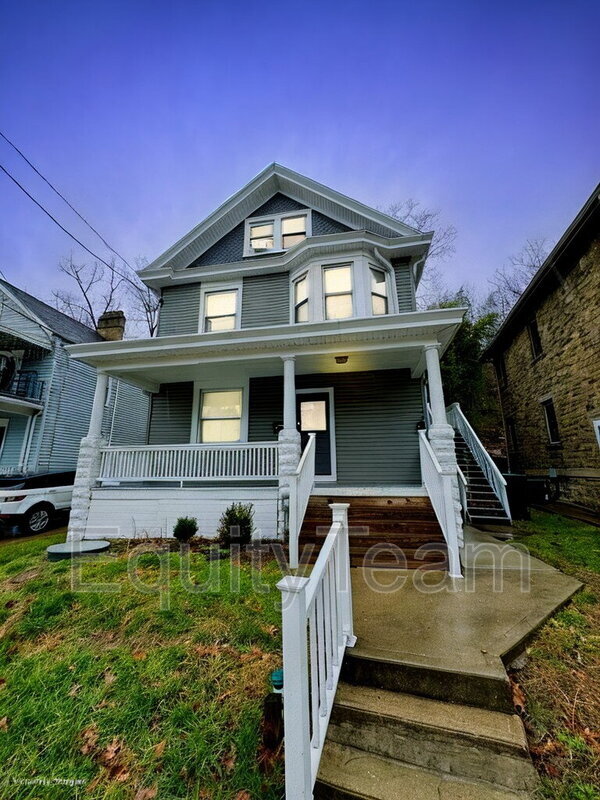 Primary Photo - 555 Delta Ave