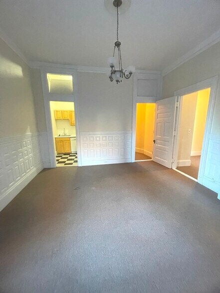 Building Photo - 471 Commonwealth Ave