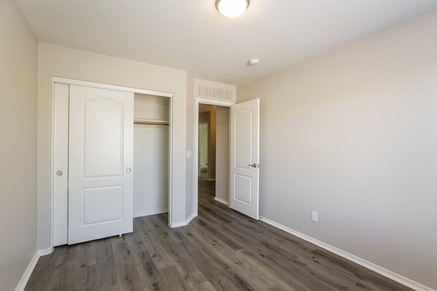 Building Photo - 501 S 125th Ave