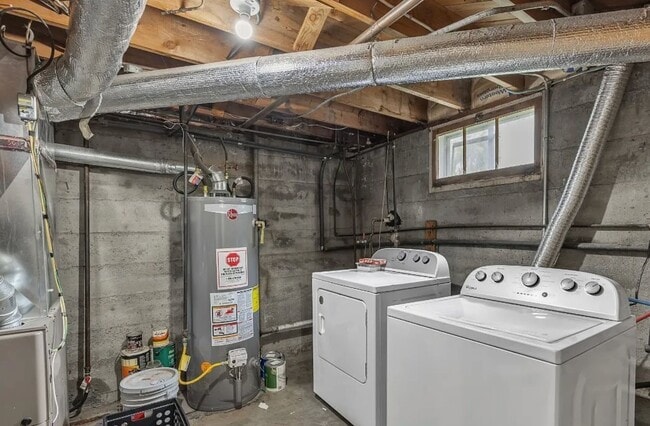 Building Photo - Private 1 bedroom