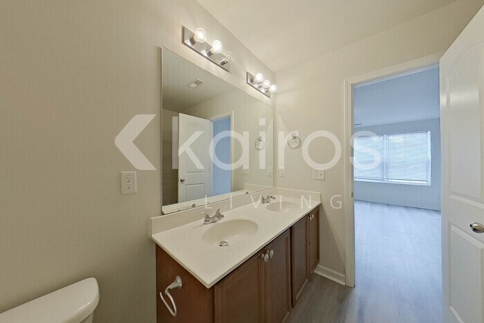 Building Photo - 114 Tybo Dr