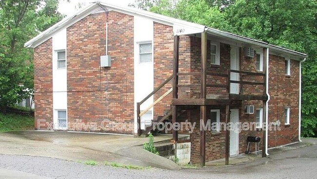 Primary Photo - 1140 Evelyn Dr