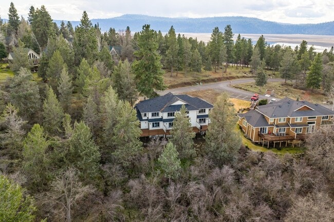 Building Photo - 4711 Red Tail Dr