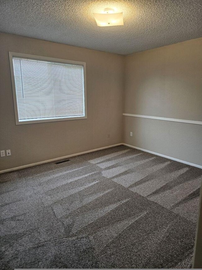 Building Photo - 4 bedroom in Billings MT 59105