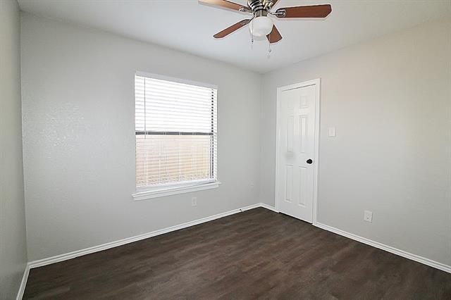 Building Photo - 6622 S Creek Dr