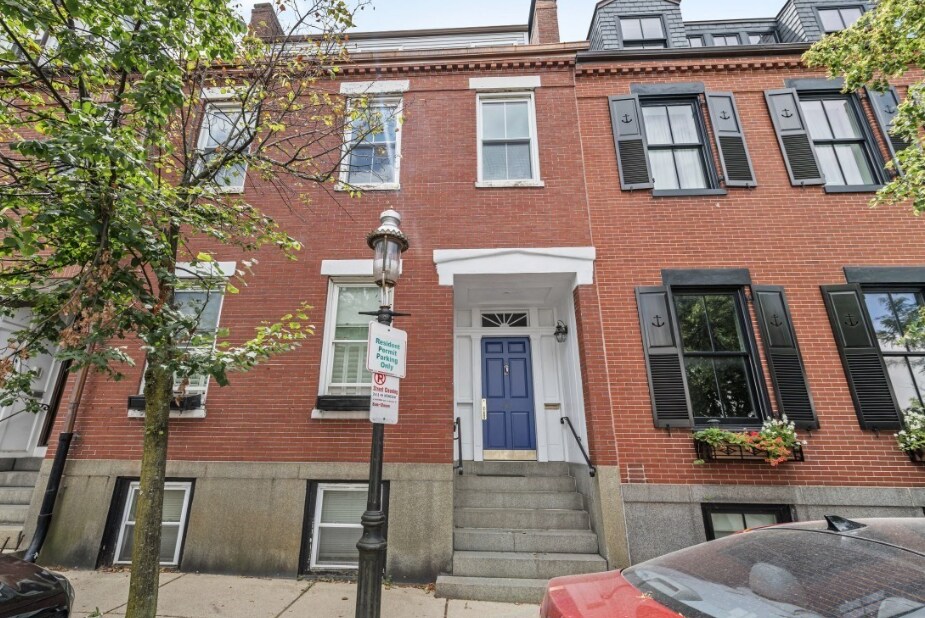 Building Photo - 76 Washington St