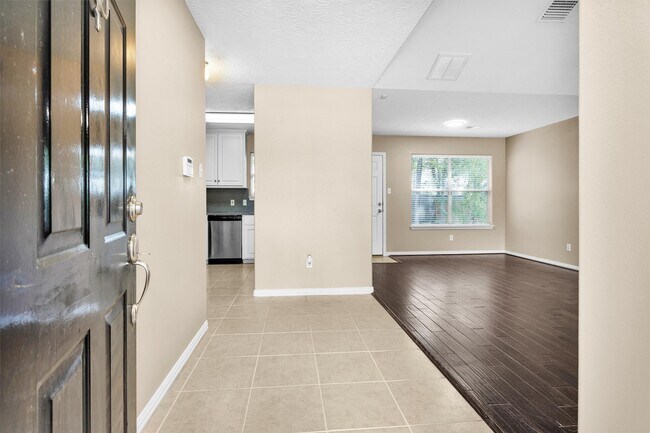 Building Photo - 16396 Many Trees Ln