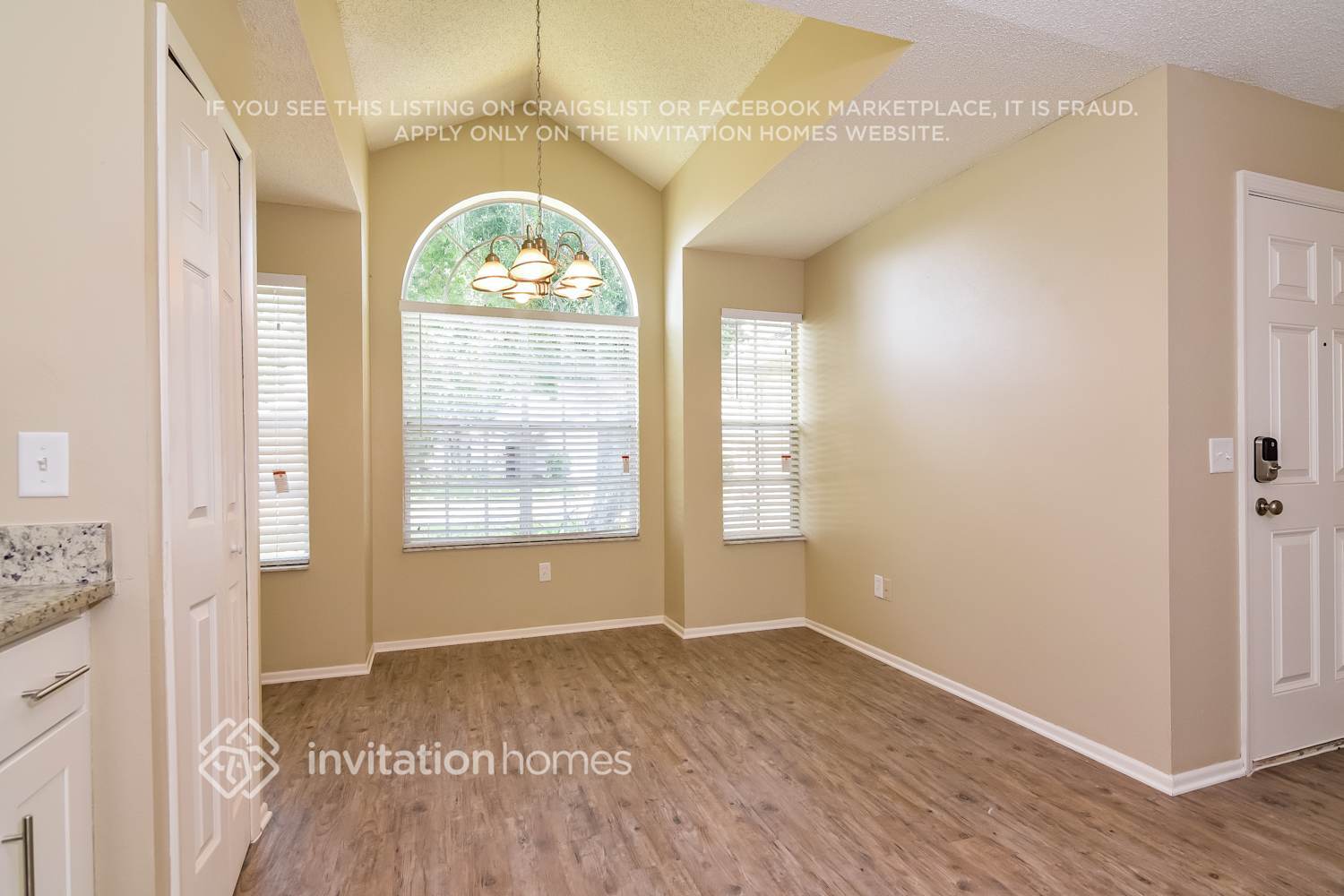 Building Photo - 2742 Falling Tree Cir