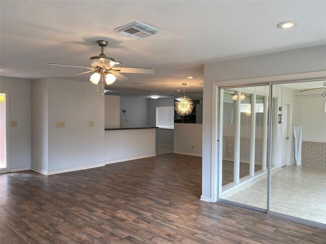 Building Photo - 16 Harbor Ln