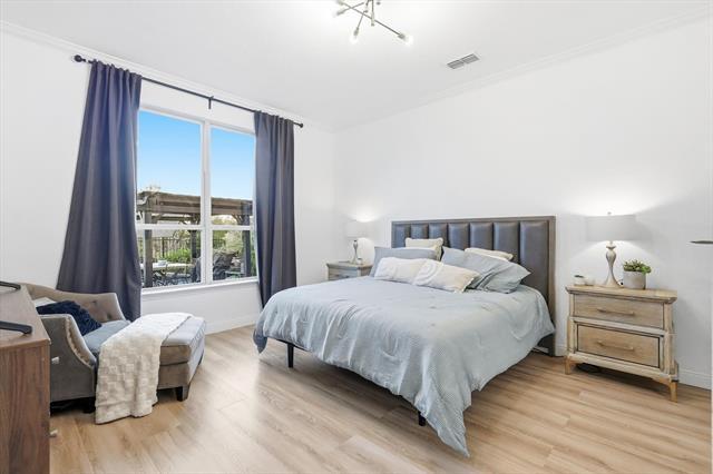 Building Photo - 234 Lindenwood Ave