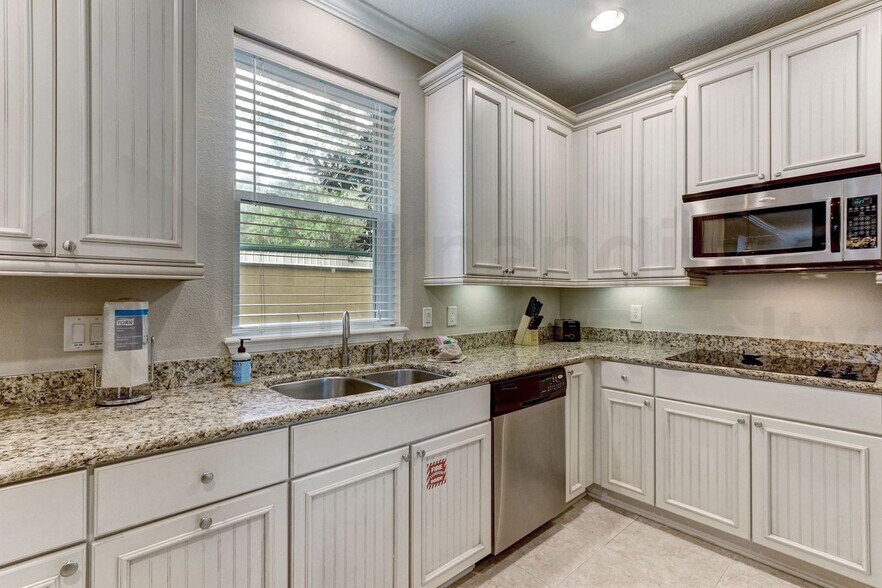Building Photo - 2142 White Sands Way